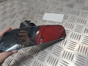 Gebruikte Spiegel binnen Landrover Discovery Sport (LC) 2.0 P200 MHEV 16V AWD Prijs op aanvraag aangeboden door de Nollen autorecycling