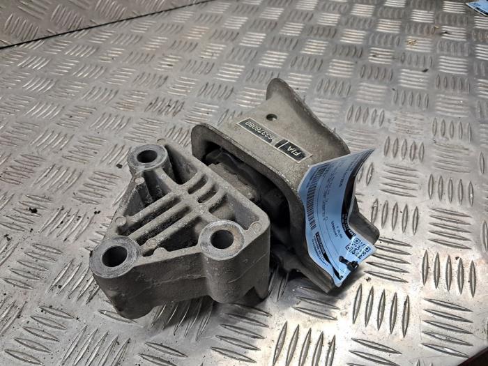 Gebruikte Motorsteun Fiat Ducato (250) 2.3 D 130 Multijet Minibus Extralongo Prijs € 35,00 Margeregeling aangeboden door autodemontage denollen