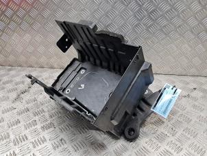 Gebruikte Accubak Landrover Discovery Sport (LC) 2.0 P200 MHEV 16V AWD Prijs € 40,00 Margeregeling aangeboden door de Nollen autorecycling