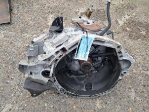 Gebruikte Versnellingsbak Renault Captur (2R) 1.5 Energy dCi 110 FAP Prijs op aanvraag aangeboden door de Nollen autorecycling