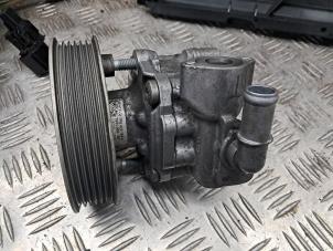 Gebruikte Stuurpomp Volkswagen Touareg (7PA/PH) 3.0 TDI V6 24V BlueMotion Technology SCR Prijs € 170,00 Margeregeling aangeboden door de Nollen autorecycling