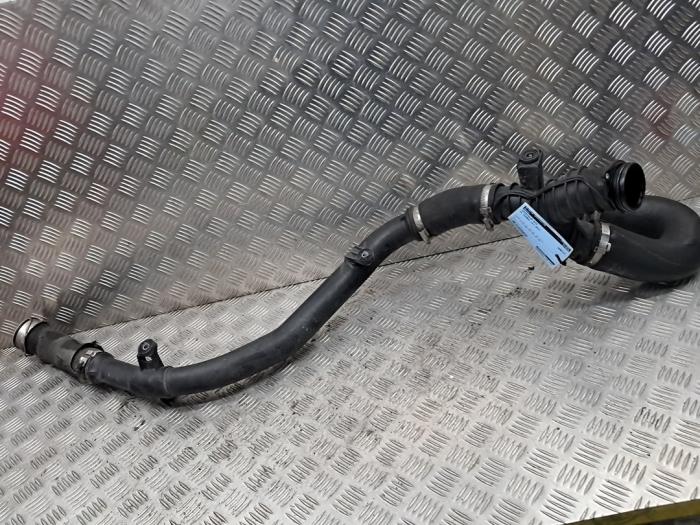 Gebruikte Intercooler Buis Volkswagen Touareg (7PA/PH) 3.0 TDI V6 24V BlueMotion Technology SCR Prijs op aanvraag aangeboden door autodemontage denollen