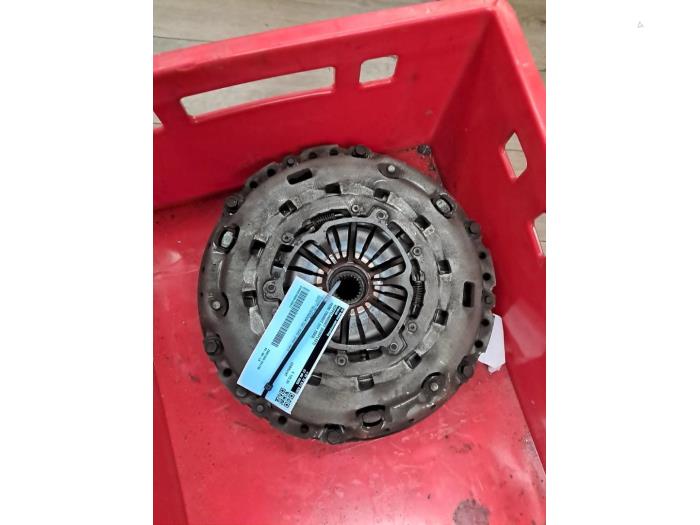 Gebruikte Koppelingsset (compleet) Ford Transit 2.4 TDdi 16V 300M Prijs € 125,00 Margeregeling aangeboden door autodemontage denollen