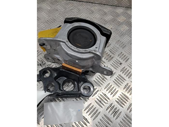 Gebruikte Motorrubber Landrover Discovery Sport (LC) 2.0 P200 MHEV 16V AWD Prijs € 90,75 Inclusief btw aangeboden door autodemontage denollen
