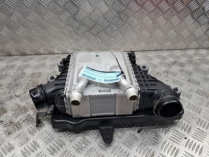 Gebruikte Intercooler Landrover Discovery Sport (LC) 2.0 P200 MHEV 16V AWD Prijs € 220,00 Margeregeling aangeboden door autodemontage denollen