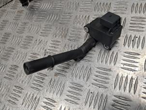 Gebruikte Bobine Mercedes GLA (156.9) 1.6 180 16V Prijs € 12,00 Margeregeling aangeboden door de Nollen autorecycling