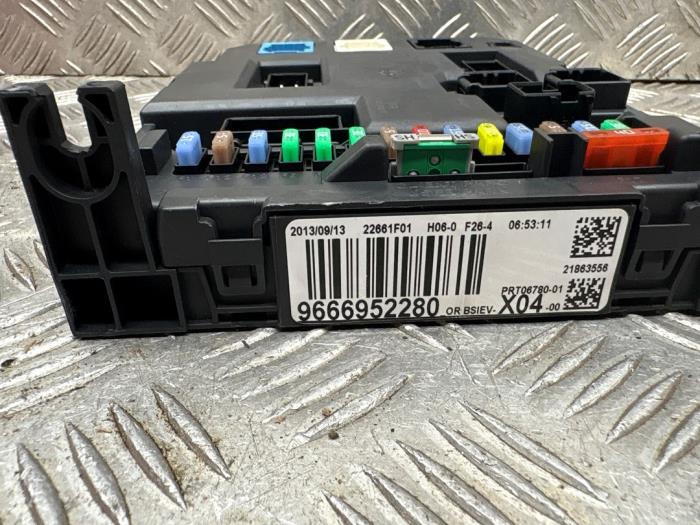 Computer Body Control van een Citroën C3 (SC) 1.0 Vti 68 12V 2018