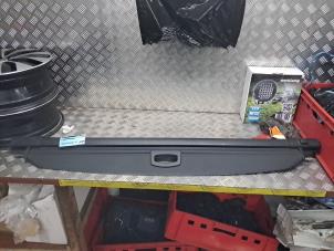 Gebruikte Rolhoes Bagageruimte Mercedes ML II (164/4JG) 3.0 ML-320 CDI 4-Matic V6 24V Prijs € 150,00 Margeregeling aangeboden door de Nollen autorecycling