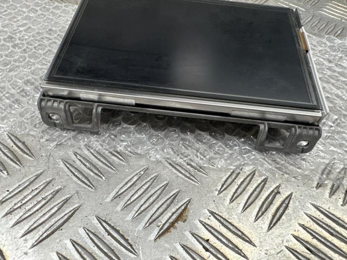 Display Interieur van een Peugeot 2008 (CU) 1.2 Vti 12V PureTech 2018