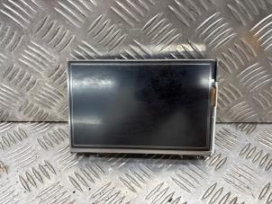 Gebruikte Display Interieur Peugeot 2008 (CU) 1.2 Vti 12V PureTech Prijs € 249,95 Margeregeling aangeboden door de Nollen autorecycling