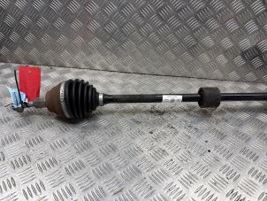 Gebruikte Aandrijfas rechts-voor Audi Q3 (F3B) 1.5 35 TFSI 16V Prijs € 325,00 Margeregeling aangeboden door de Nollen autorecycling