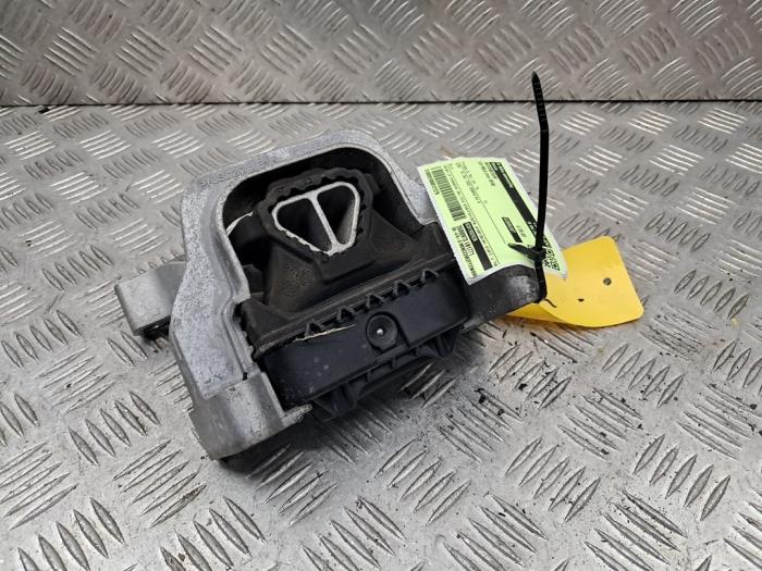 Gebruikte Motorsteun Volkswagen Polo V (6R) 1.4 TDI DPF BlueMotion technology Prijs € 20,00 Margeregeling aangeboden door autodemontage denollen
