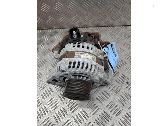 Gebruikte Dynamo Honda Civic (FK1/2/3) 1.6 i-DTEC Advanced 16V Prijs € 74,95 Margeregeling aangeboden door autodemontage denollen