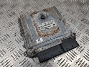 Gebruikte Computer Motormanagement Jeep Grand Cherokee (WH/WK) 3.0 CRD V6 24V DPF Prijs op aanvraag aangeboden door de Nollen autorecycling