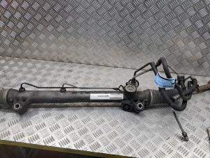 Gebruikte Stuurhuis Bekrachtigd Jeep Grand Cherokee (WH/WK) 3.0 CRD V6 24V DPF Prijs € 149,95 Margeregeling aangeboden door de Nollen autorecycling