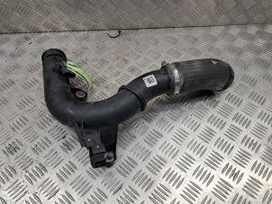 Gebruikte Intercooler Buis Skoda Octavia Combi (5EAC) 2.0 TSI RS 245 16V Prijs € 50,00 Margeregeling aangeboden door de Nollen autorecycling