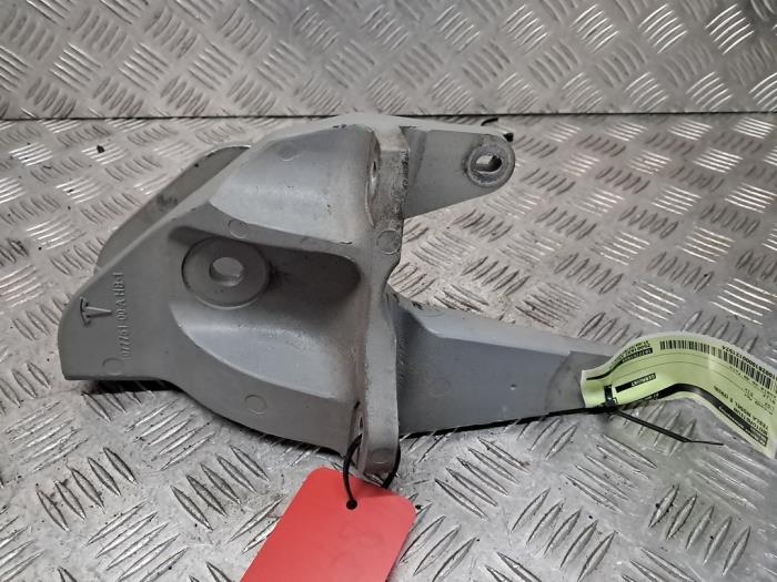 Gebruikte Motorrubber Tesla Model S P100D Prijs op aanvraag aangeboden door autodemontage denollen