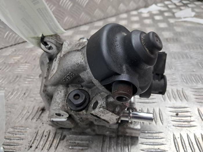 Gebruikte Brandstofpomp Mechanisch Mini Countryman (F60) 2.0 Cooper D Prijs € 272,25 Inclusief btw aangeboden door autodemontage denollen