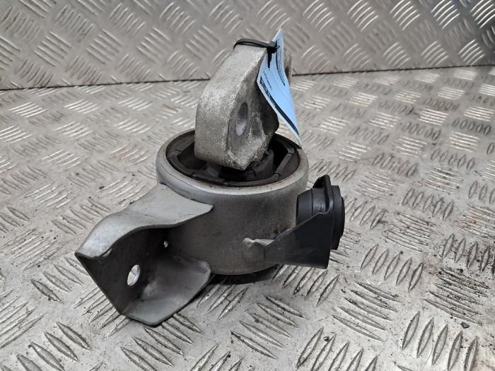 Gebruikte Motorrubber Opel Corsa E 1.3 CDTi 16V ecoFLEX Prijs € 35,00 Margeregeling aangeboden door autodemontage denollen
