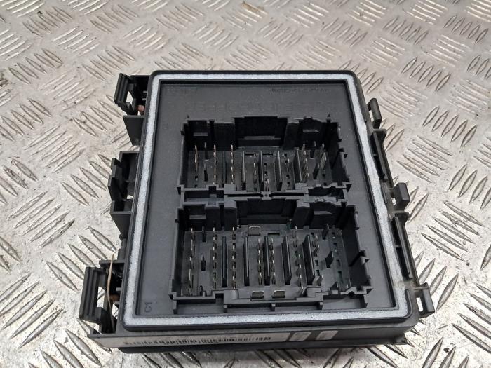 Gebruikte CEM (module) Ford Fiesta 7 Prijs € 50,00 Margeregeling aangeboden door autodemontage denollen