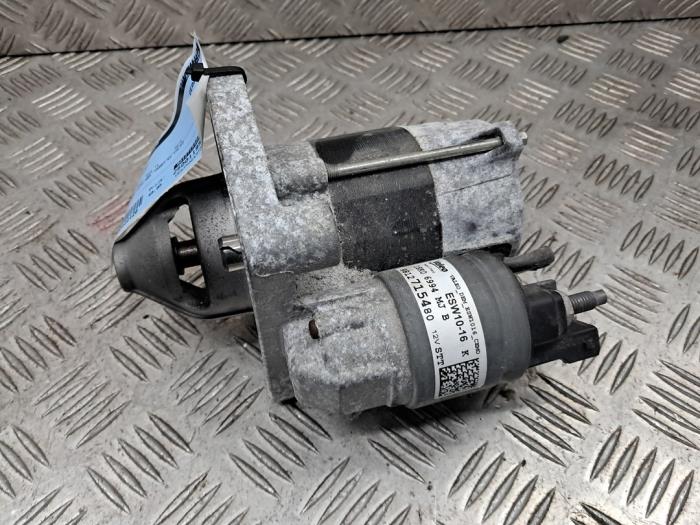 Gebruikte Startmotor Peugeot 208 II (UB/UH/UP) 1.2 Vti 12V PureTech 100 Prijs € 49,95 Margeregeling aangeboden door autodemontage denollen