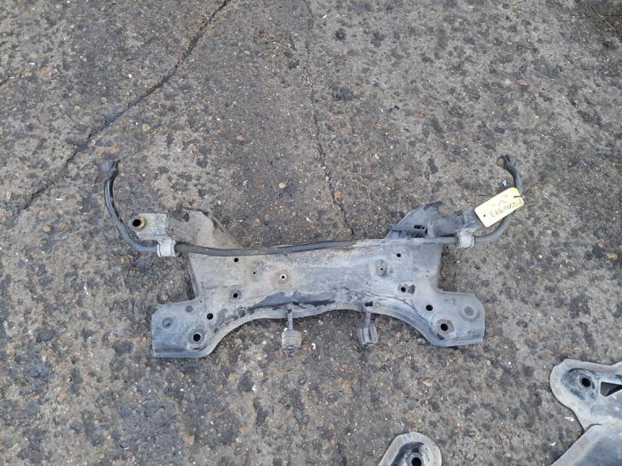 Gebruikte Subframe Volkswagen Polo V (6R) 1.4 TDI DPF BlueMotion technology Prijs € 29,99 Margeregeling aangeboden door autodemontage denollen