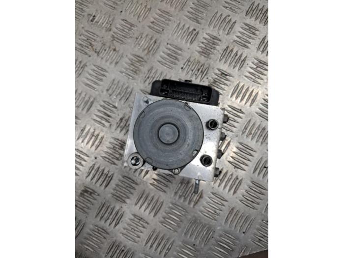 Gebruikte ABS Pomp Volkswagen Crafter (SY) 2.0 TDI FWD Prijs € 225,00 Margeregeling aangeboden door autodemontage denollen