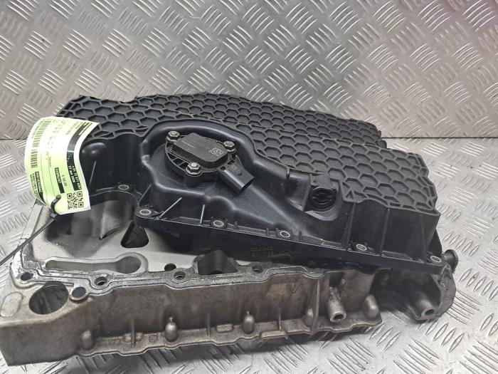 Gebruikte Carterpan Volkswagen Golf VII (AUA) 2.0 GTI 16V Performance Package Prijs € 50,00 Margeregeling aangeboden door autodemontage denollen
