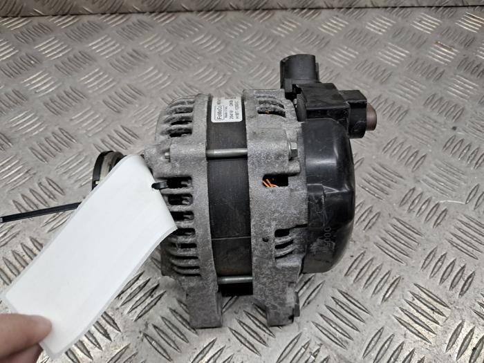 Gebruikte Dynamo Ford Fiesta 7 1.0 EcoBoost 12V 100 Prijs € 42,50 Margeregeling aangeboden door autodemontage denollen