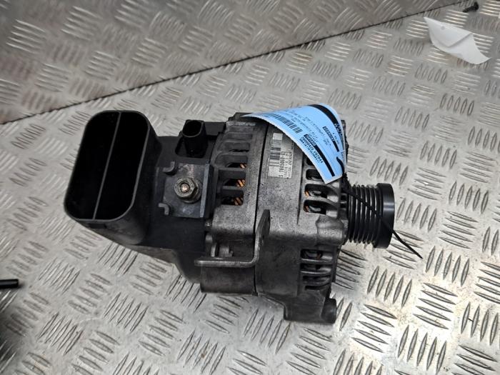 Gebruikte Dynamo BMW 1 serie (F20) 116i 1.6 16V Prijs € 45,00 Margeregeling aangeboden door autodemontage denollen