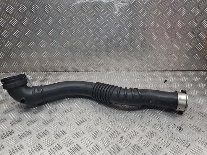Gebruikte Intercooler Buis BMW 3 serie Touring (F31) 320i 2.0 16V Prijs op aanvraag aangeboden door autodemontage denollen