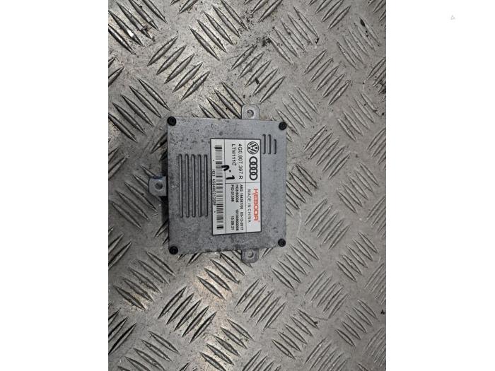 Gebruikte Xenon module Audi A3 Sportback (8VA/8VF) 1.6 TDI 16V Prijs € 35,00 Margeregeling aangeboden door autodemontage denollen