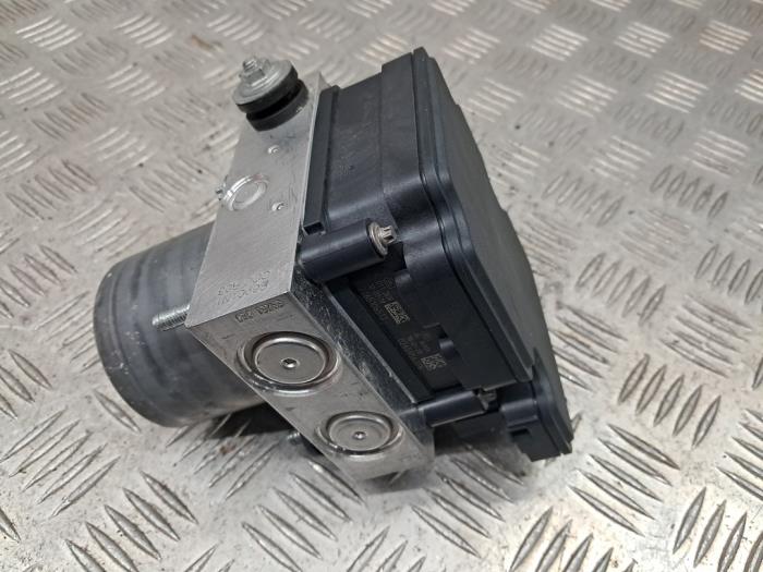 Gebruikte ABS Pomp Mercedes Sprinter 3,5t (906.73) 314 CDI 16V Prijs € 211,75 Inclusief btw aangeboden door autodemontage denollen