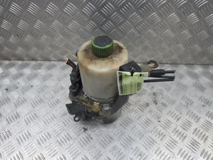 Gebruikte Stuurpomp Seat Ibiza IV SC (6J1) 1.2 TDI Ecomotive Prijs € 69,95 Margeregeling aangeboden door autodemontage denollen