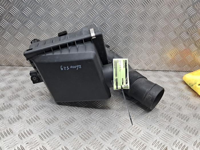 Gebruikte Luchtfilterhuis BMW X5 (E53) 4.4 V8 32V Prijs € 49,00 Margeregeling aangeboden door autodemontage denollen