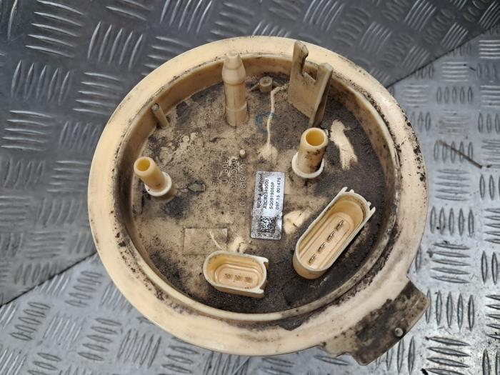 Gebruikte Benzinepomp Skoda Octavia Combi (5EAC) 2.0 TDI RS 16V Prijs € 50,00 Margeregeling aangeboden door autodemontage denollen
