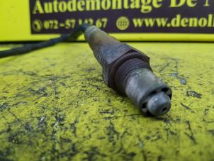Lambda Sonde van een Alfa Romeo 147 (937) 1.6 HP Twin Spark 16V 2002