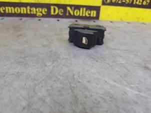 Gebruikte Ruit schakelaar elektrisch Peugeot 307 Prijs € 20,00 Margeregeling aangeboden door de Nollen autorecycling