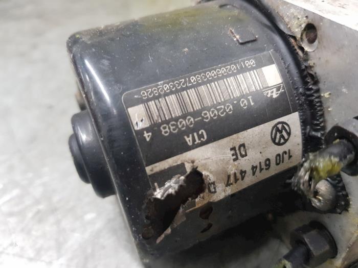 Gebruikte ABS Pomp Seat Leon (1M1) 1.6 16V Prijs € 34,00 Margeregeling aangeboden door autodemontage denollen