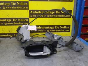 Gebruikte Portierslot Mechaniek 4Deurs rechts-achter Peugeot 5008 I (0A/0E) 1.6 e-THP 165 16V Prijs € 48,95 Margeregeling aangeboden door de Nollen autorecycling