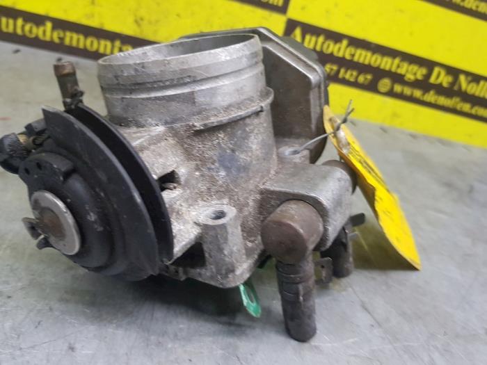 Gebruikte Gasklephuis Seat Cordoba (6C2/6K2) 1.6 Stella,Signo Prijs € 27,00 Margeregeling aangeboden door autodemontage denollen