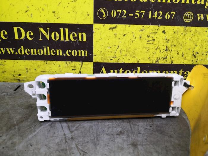 Gebruikte Display Interieur Peugeot 308 (4A/C) 1.6 16V BioFlex Prijs € 45,00 Margeregeling aangeboden door autodemontage denollen
