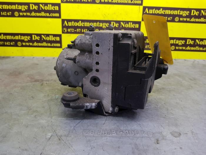 Gebruikte ABS Pomp Audi A4 Avant (B5) 1.6 Prijs € 21,00 Margeregeling aangeboden door autodemontage denollen