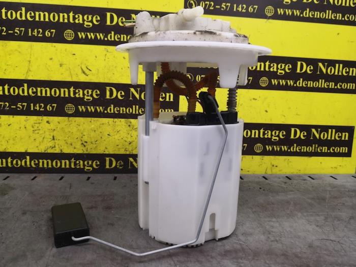 Gebruikte Tank element Pomp Peugeot 207/207+ (WA/WC/WM) 1.4 16V Prijs € 108,90 Inclusief btw aangeboden door autodemontage denollen