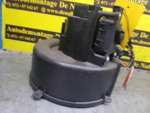 Gebruikte Chaufage Ventilatiemotor Opel Astra F (53B) 1.4i 16V Prijs € 50,00 Margeregeling aangeboden door de Nollen autorecycling