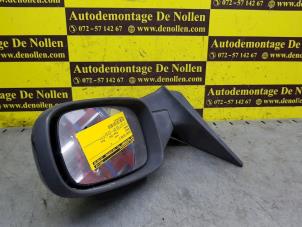 Gebruikte Spiegel Buiten rechts Renault Laguna II (BG) 1.6 16V Prijs € 30,00 Margeregeling aangeboden door de Nollen autorecycling