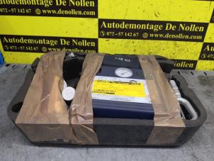 Gebruikte Banden reparatieset Mini Mini (R56) 1.4 16V One Prijs € 125,00 Margeregeling aangeboden door de Nollen autorecycling