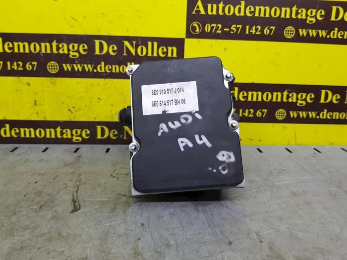 Gebruikte ABS Pomp Audi A4 (B7) 1.6 Prijs € 72,60 Inclusief btw aangeboden door autodemontage denollen