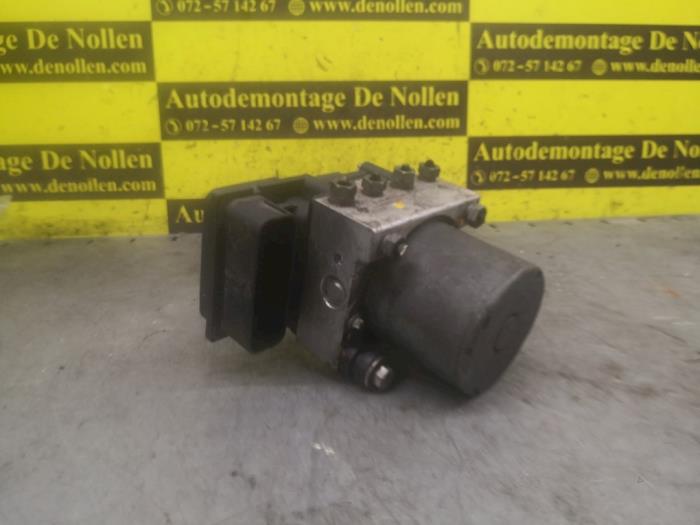 Gebruikte ABS Pomp Peugeot Expert (G9) 1.6 HDi 90 Prijs € 128,00 Margeregeling aangeboden door autodemontage denollen