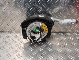 Gebruikte Combischakelaar Stuurkolom BMW Mini One/Cooper (R50) 1.4 16V One Prijs € 50,00 Margeregeling aangeboden door de Nollen autorecycling